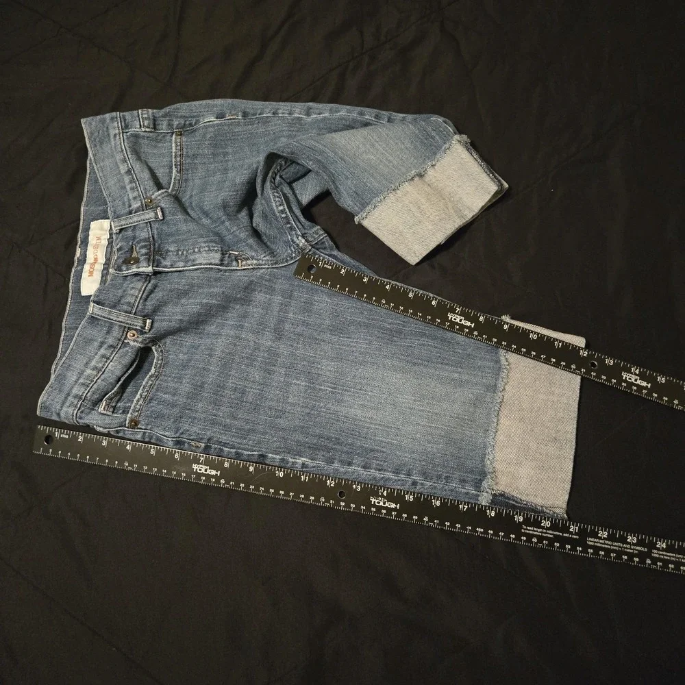 Mossimo‎ Denim Shorts Juniors 9 Blue Denim Bermuda Cuffed Embroidered Stretch